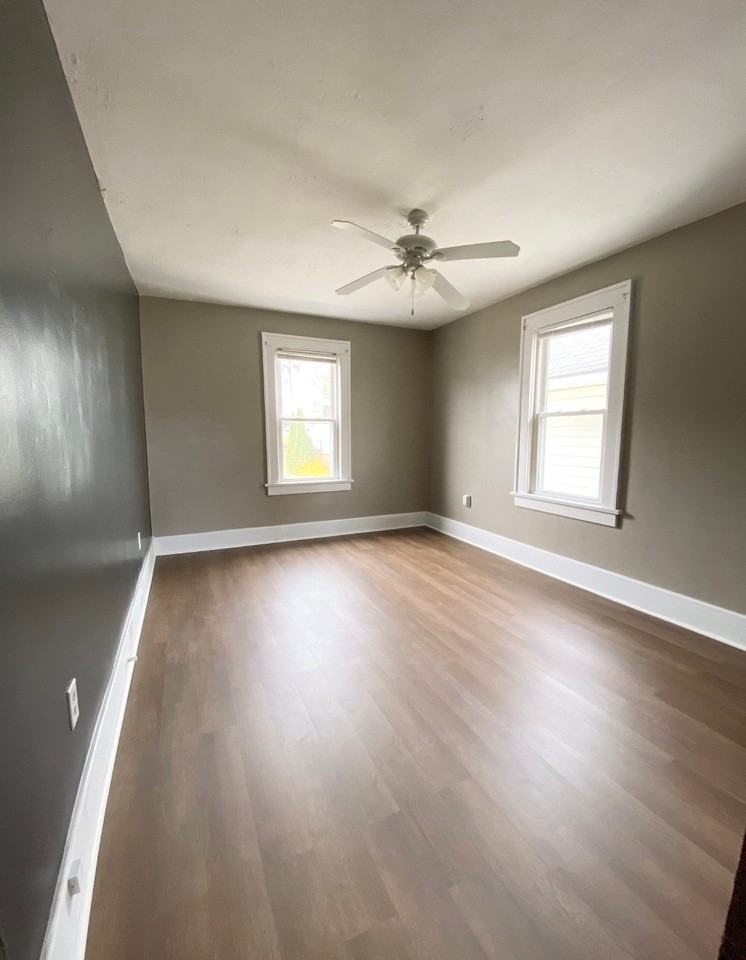 830 Crest Ave - Photo 7 of 9