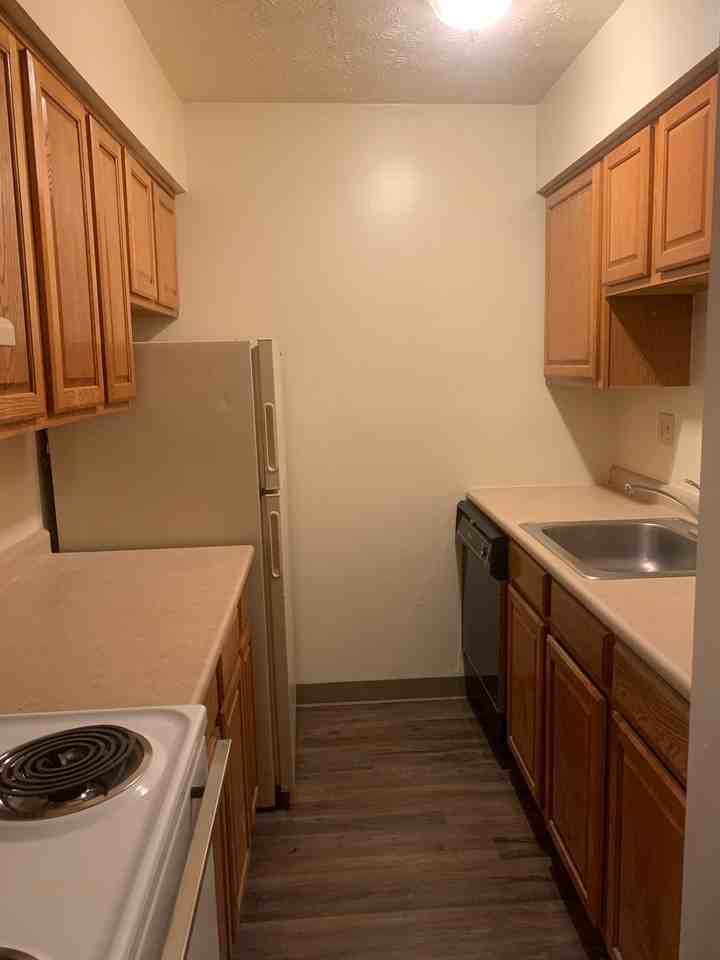 2065 Sutton Ave #24 - Photo 4 of 10