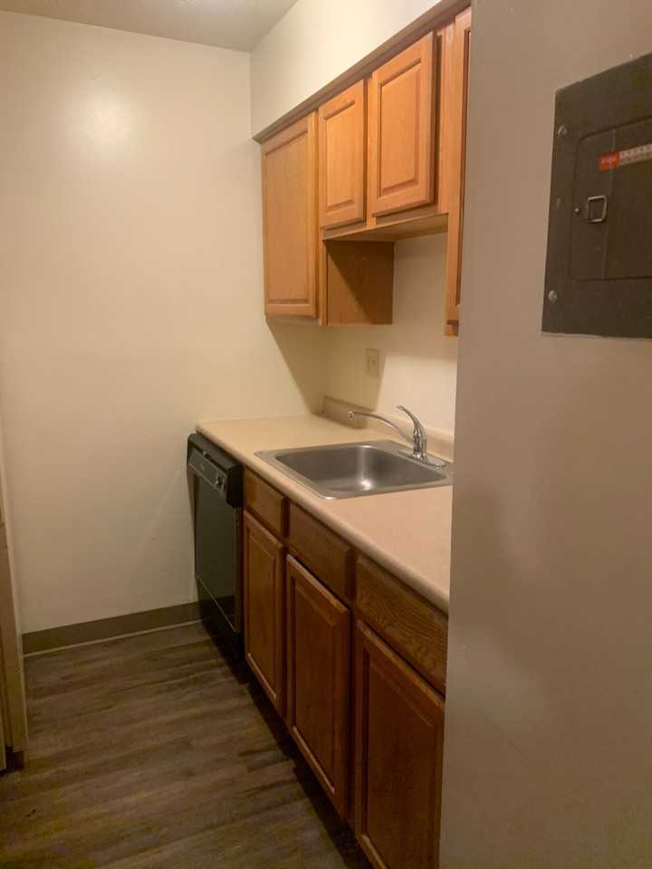 2065 Sutton Ave #24 - Photo 6 of 10