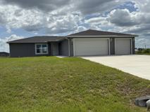 7038 Lotus Cir - Photo 1 of 1