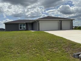 featured image of 7038 Lotus Cir