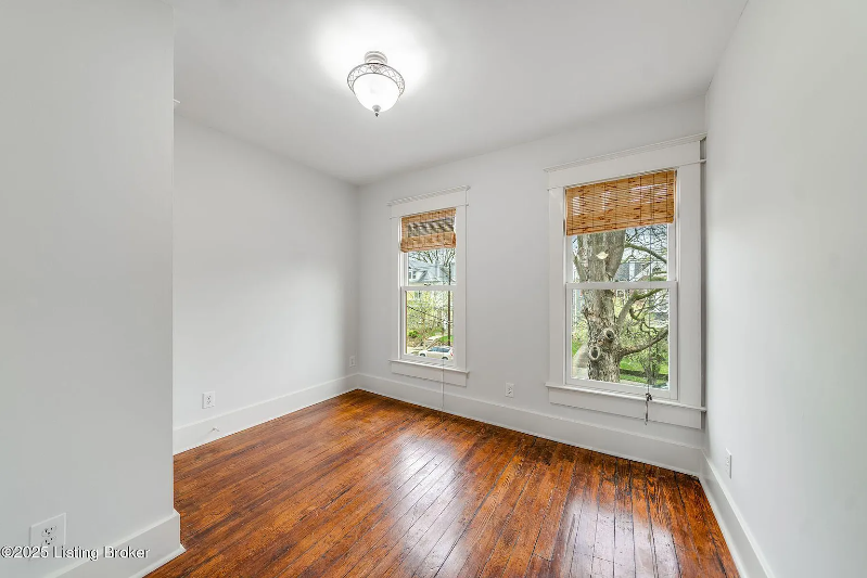1131 Everett Ave #2 - Photo 3 of 28