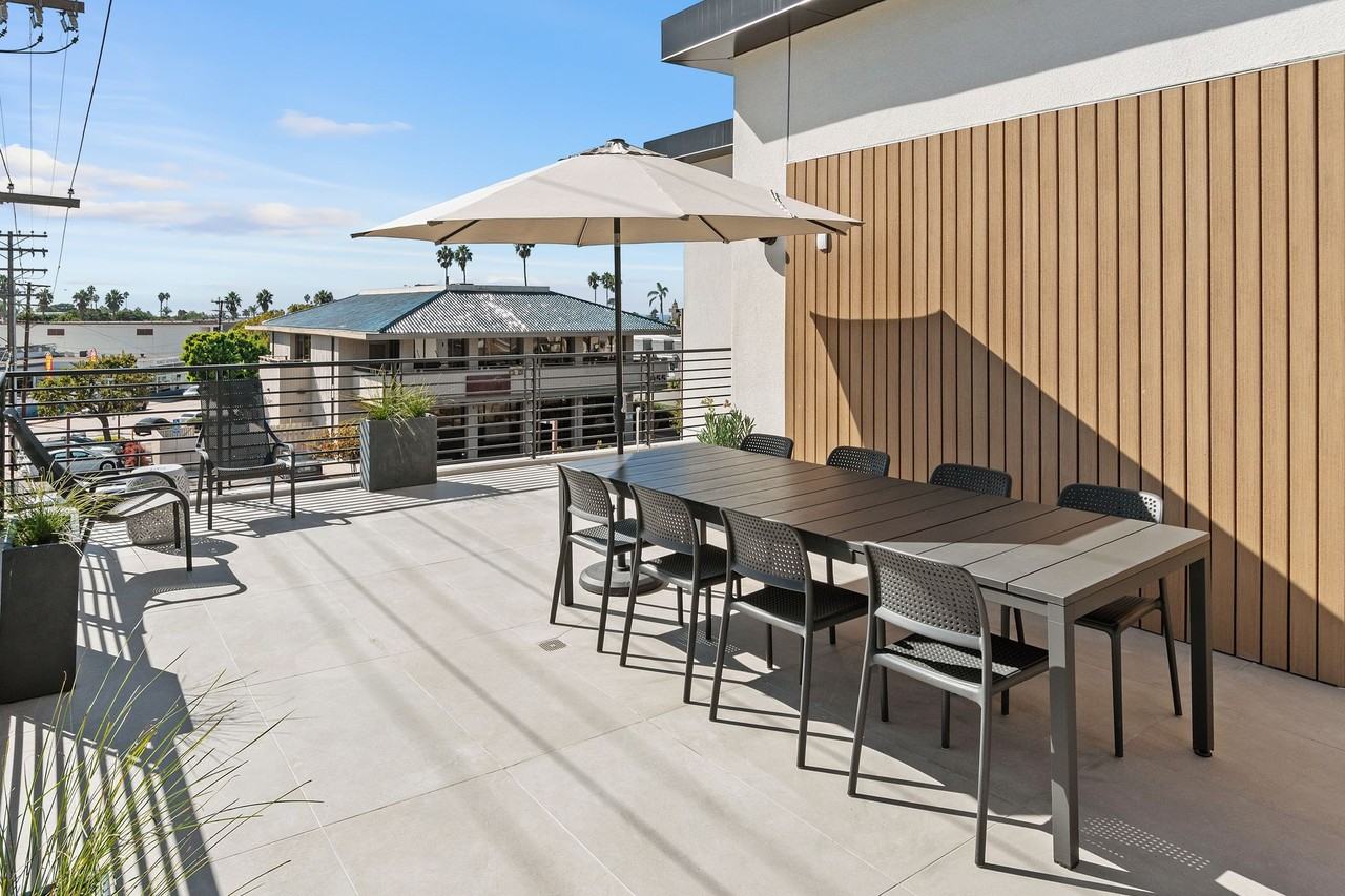 Sea + Stone La Jolla Village Apartments - Photo 4 of 7