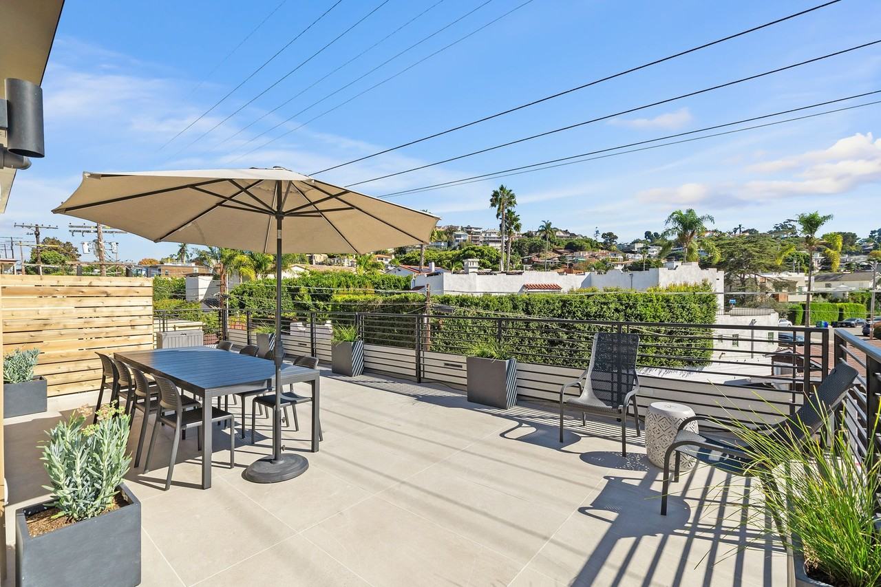 Sea + Stone La Jolla Village Apartments - Photo 5 of 7