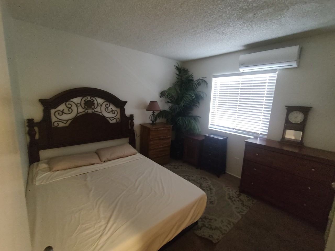 530 W Murphy St - Photo 4 of 7