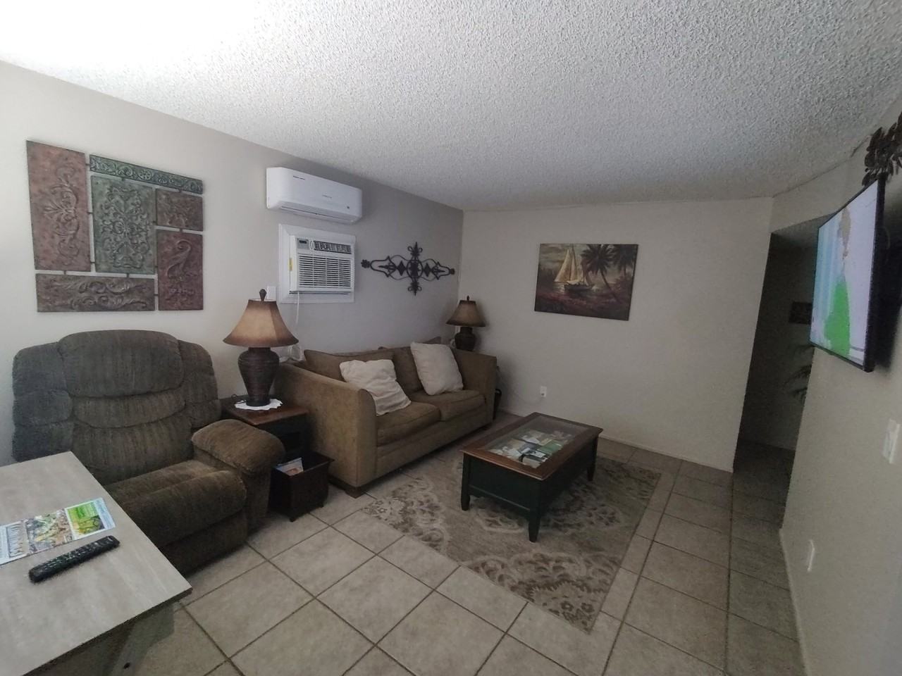 530 W Murphy St - Photo 5 of 7