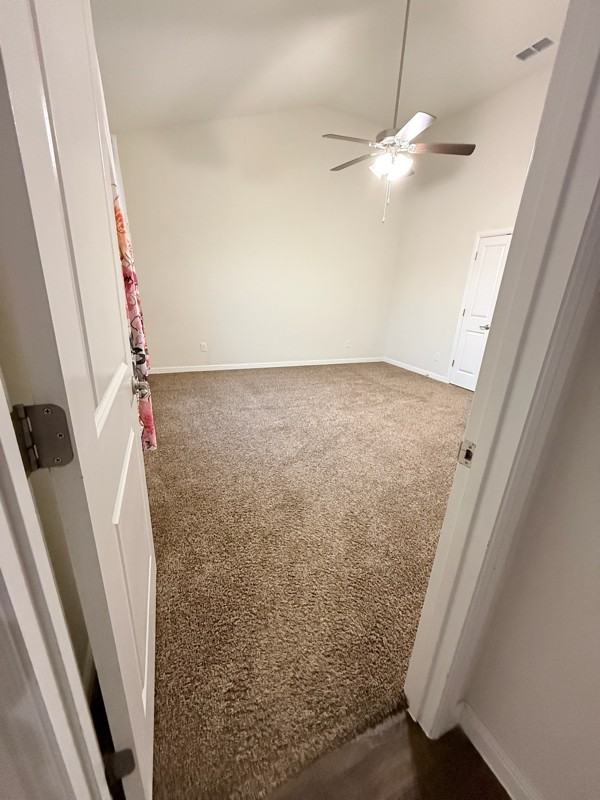 565 Lindisfarne Ln - Photo 7 of 24