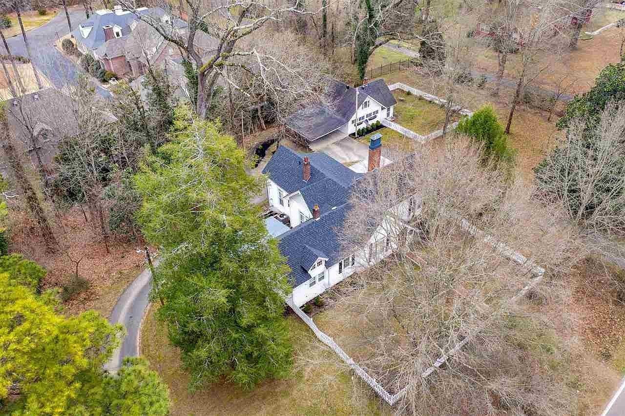 1742 N Highland Ave - Photo 2 of 16