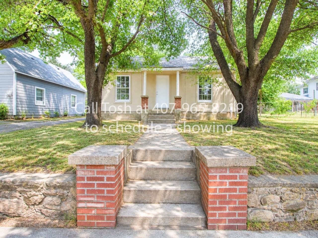 1110 S Houston Ave - Photo 6 of 14