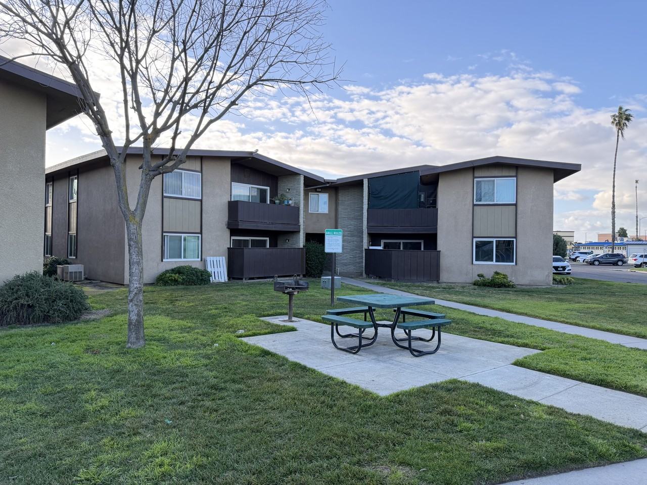 1055 Blake Street - Photo 4 of 16