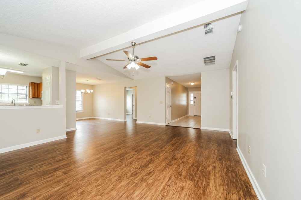 10871 Copper Creek Ct - Photo 5 of 19