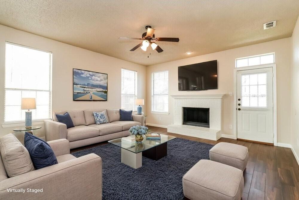 8821 Pedernales Trl - Photo 3 of 19