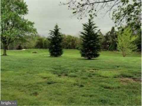 39 Banbury Ct - Photo 3 of 17