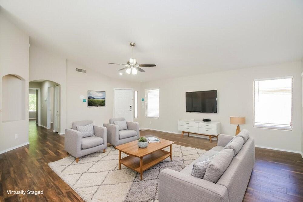 10912 E Dragoon Ave - Photo 3 of 19