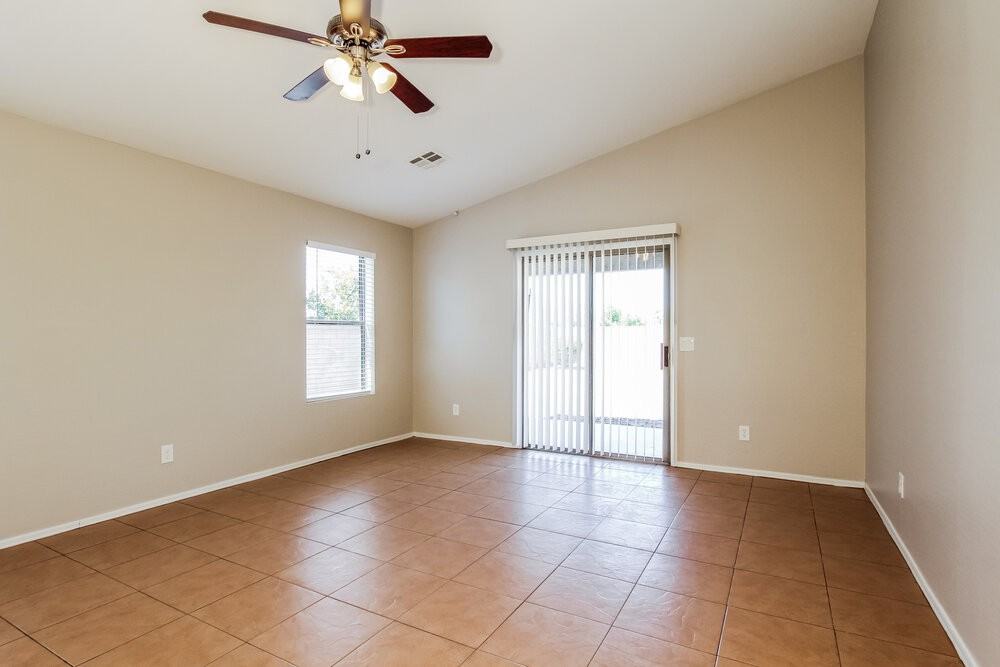 1840 S 106th Ln - Photo 4 of 19