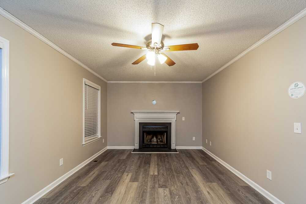 525 Hidden Cellars Dr - Photo 4 of 17