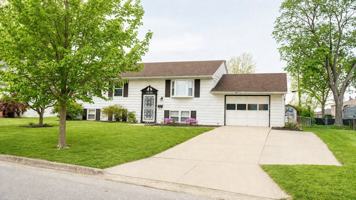 featured image of 1239 Bellflower Ave