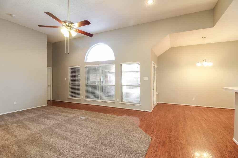 2338 Liles Ln - Photo 2 of 17