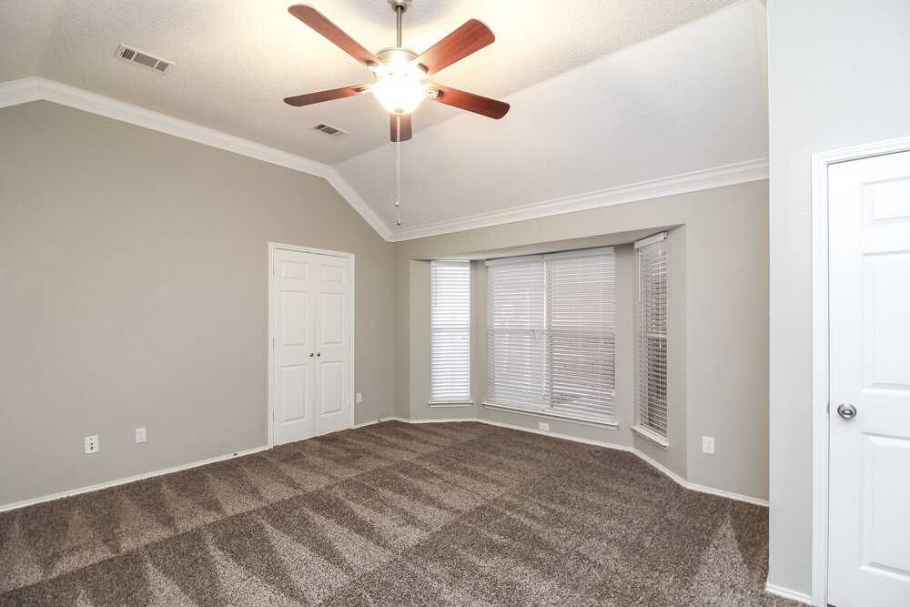 2338 Liles Ln - Photo 5 of 17