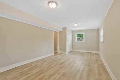 1807 W Austin Rd #A11 - Photo 5 of 9