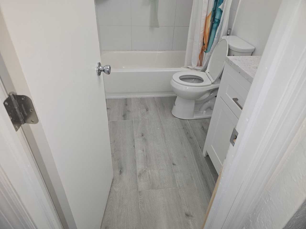 233 Swst - Photo 2 of 5