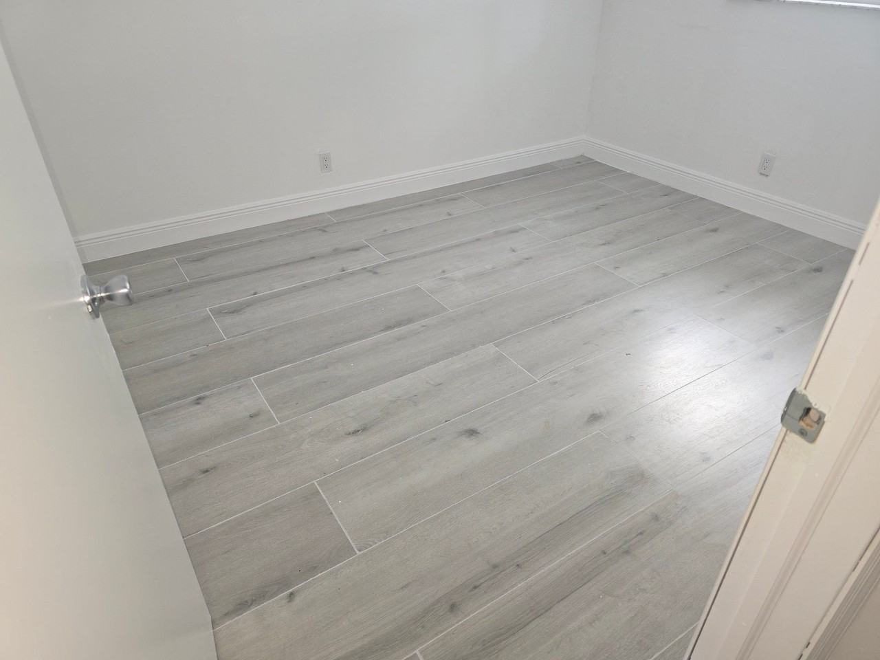 233 Swst - Photo 3 of 5