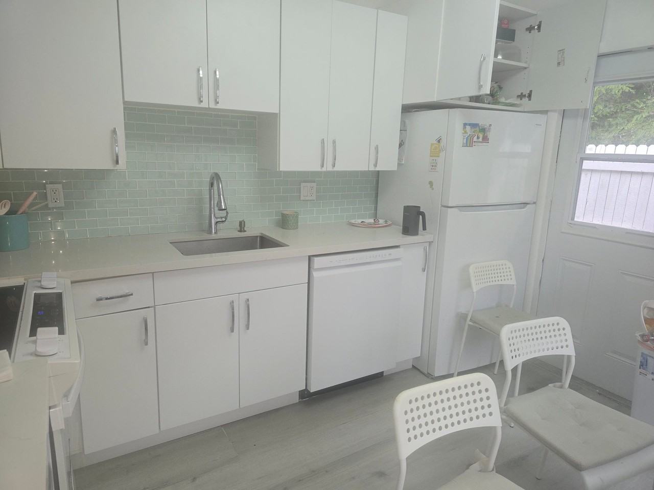 233 Swst - Photo 4 of 5