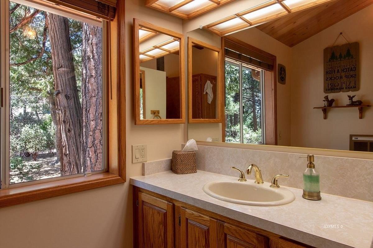 25316 Marion Ridge Dr - Photo 2 of 10