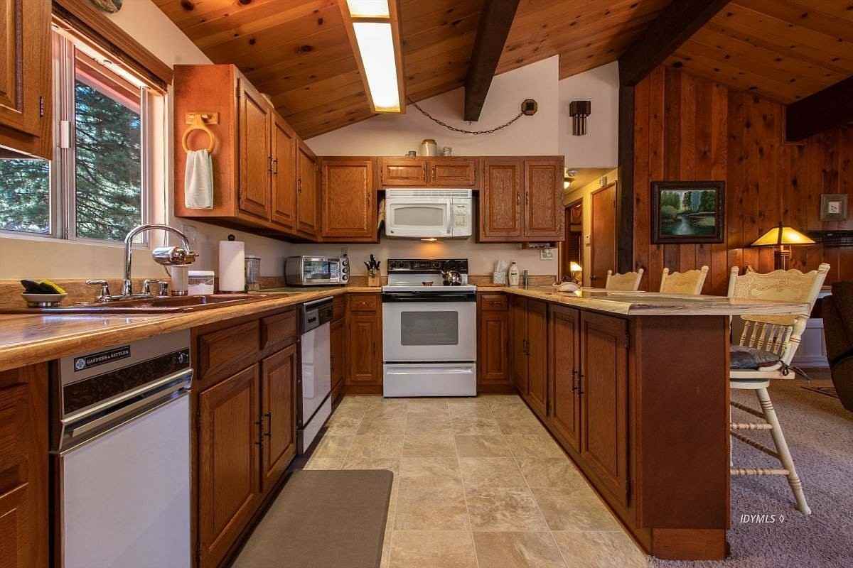 25316 Marion Ridge Dr - Photo 6 of 10