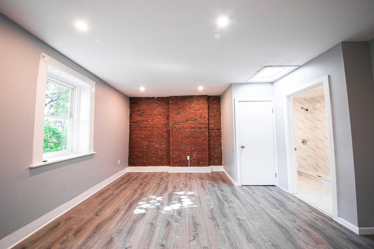 234 Lark St #3 - Photo 5 of 13