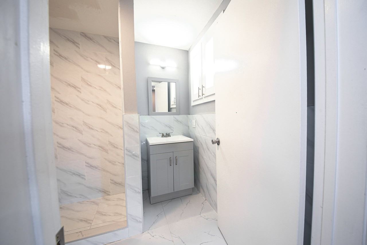 234 Lark St #3 - Photo 6 of 13