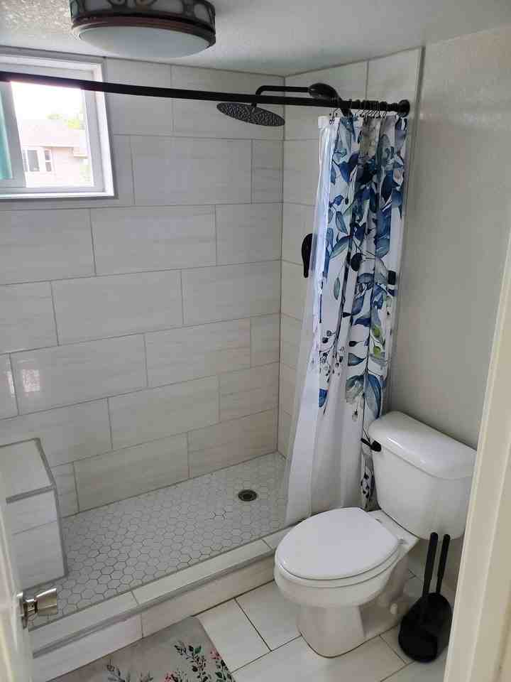 6863 Chippewa Rd - Photo 5 of 11