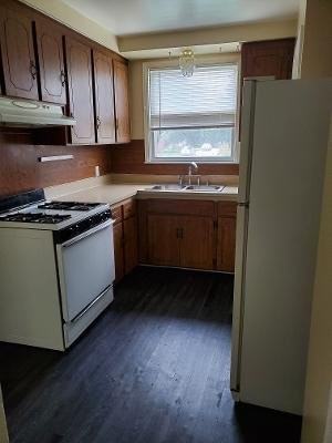 640 W Troy St - Photo 2 of 3