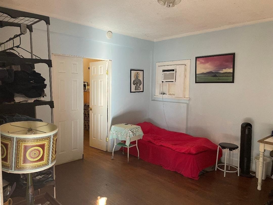 235 W 5th St #R1 - Photo 2 of 10