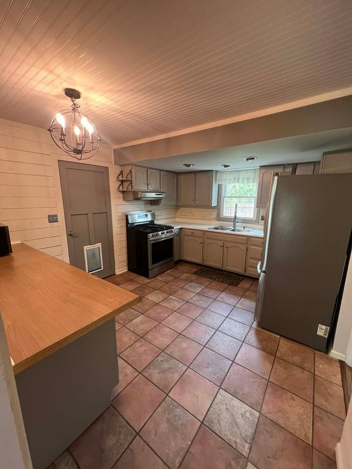 307 Dover Rd - Photo 6 of 14