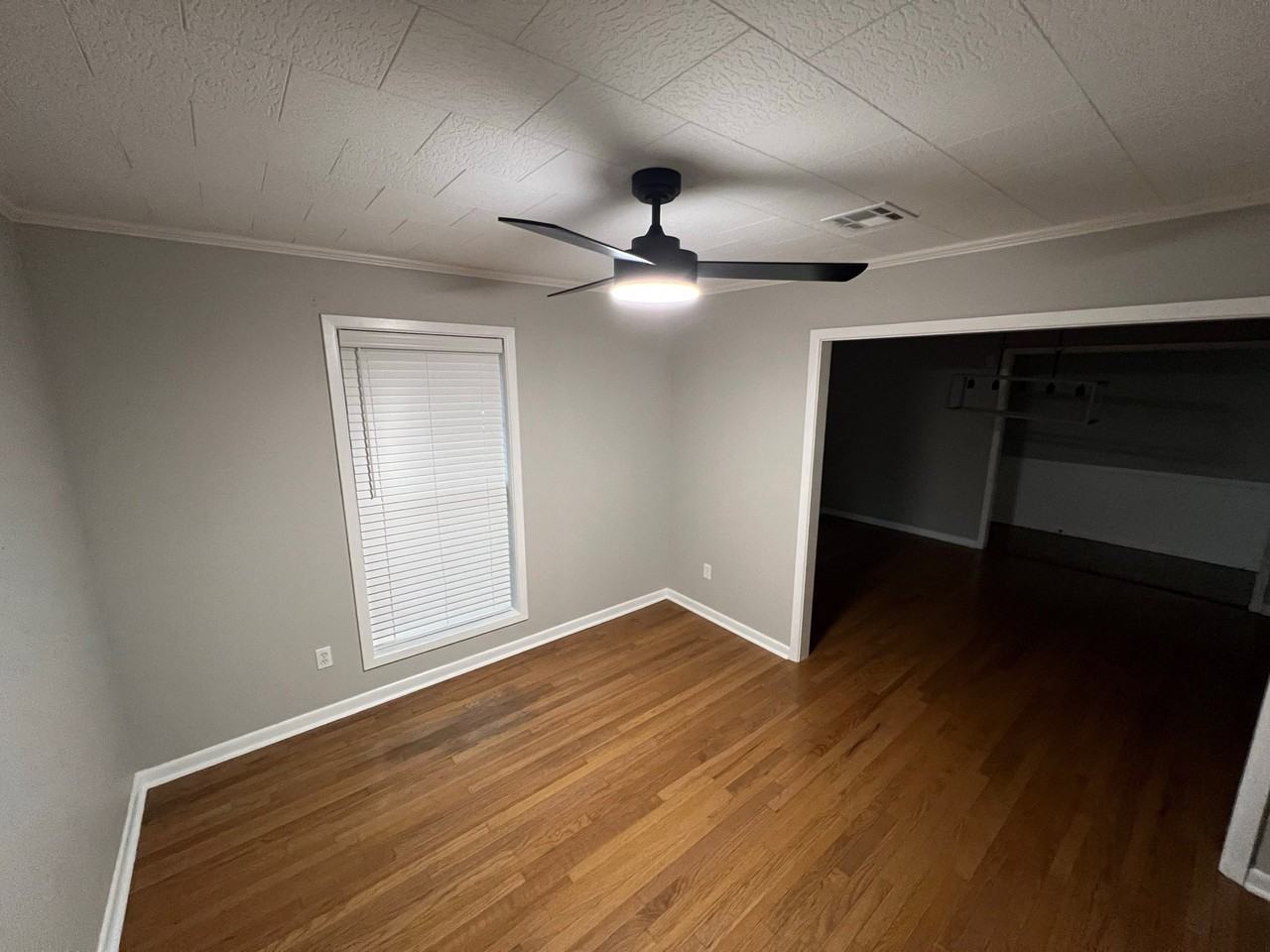 110 Highland Dr - Photo 4 of 16