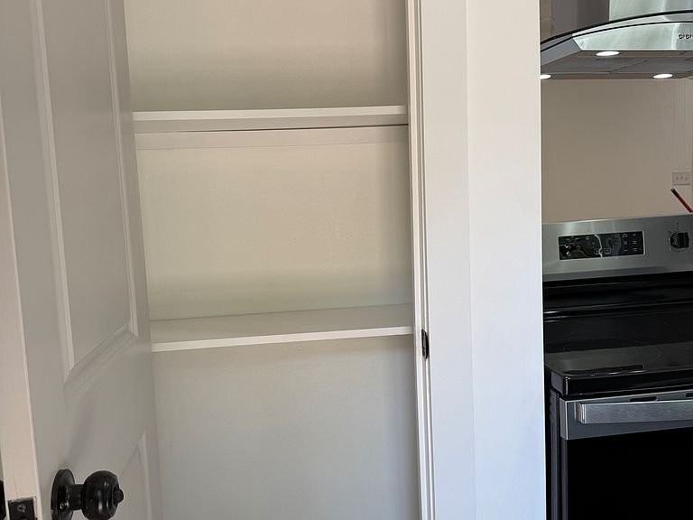 2667 Olympia Ave - Photo 7 of 14