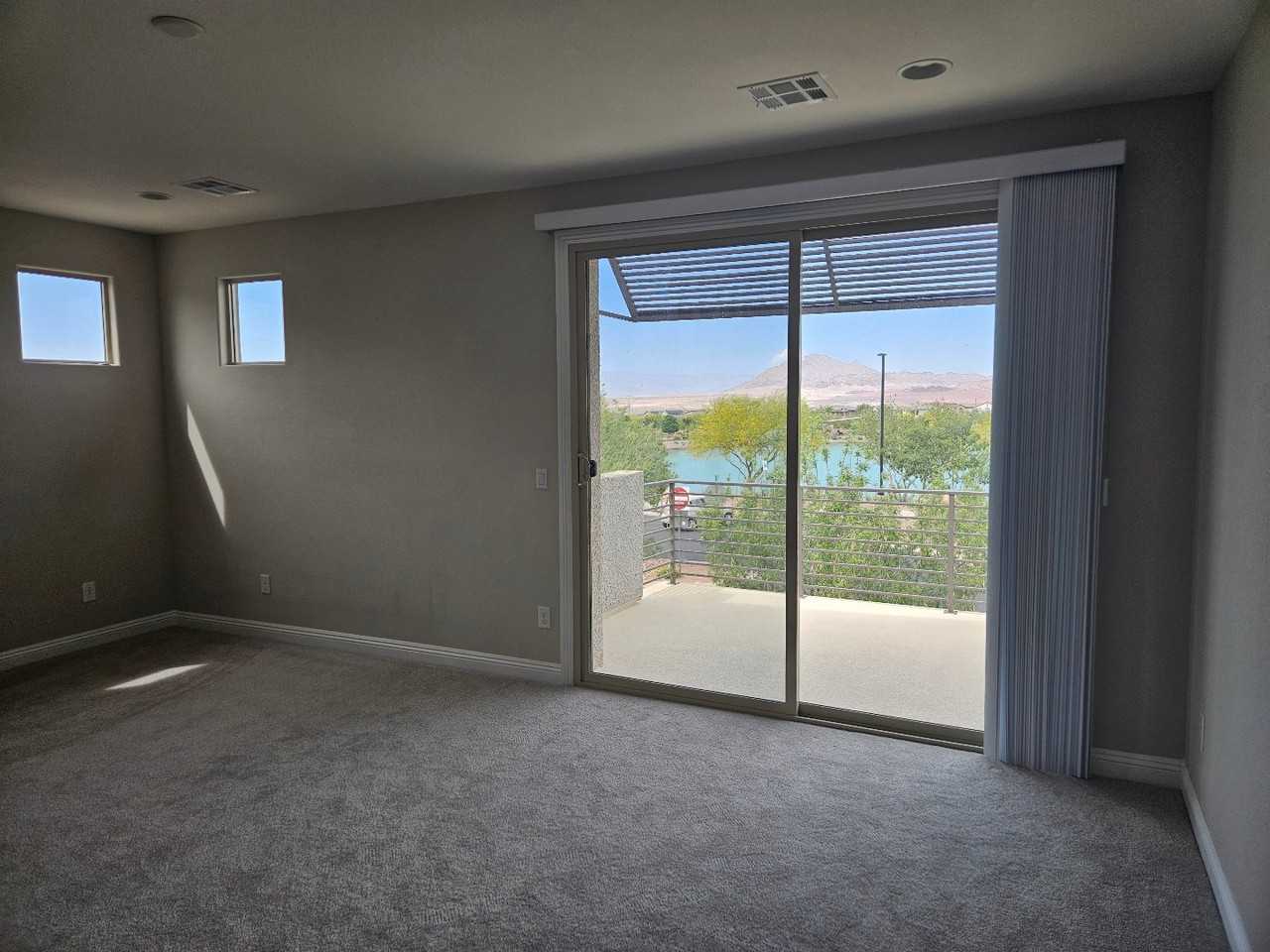 1051 E Sunset Rd - Photo 7 of 18