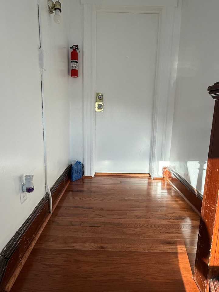 55 Montgomery St #3 - Photo 2 of 20
