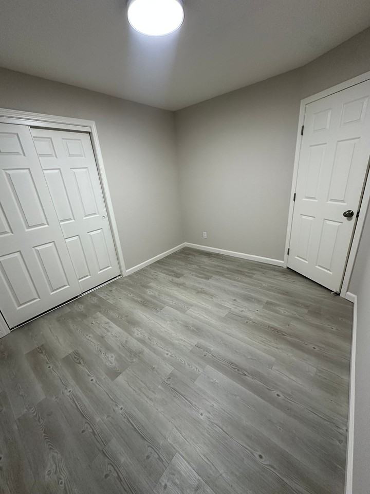 4045 Sacramento St - Photo 4 of 14