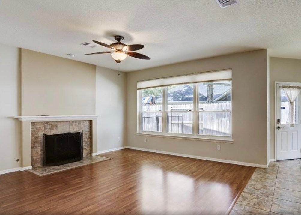 1427 Roundleaf Ct - Photo 6 of 15