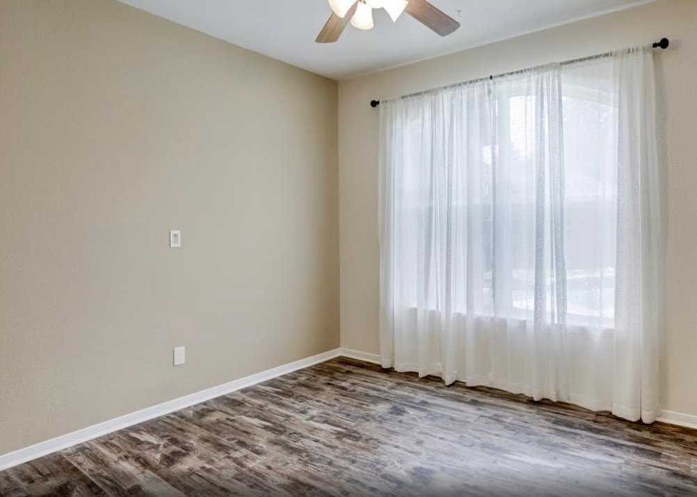 1427 Roundleaf Ct - Photo 7 of 15