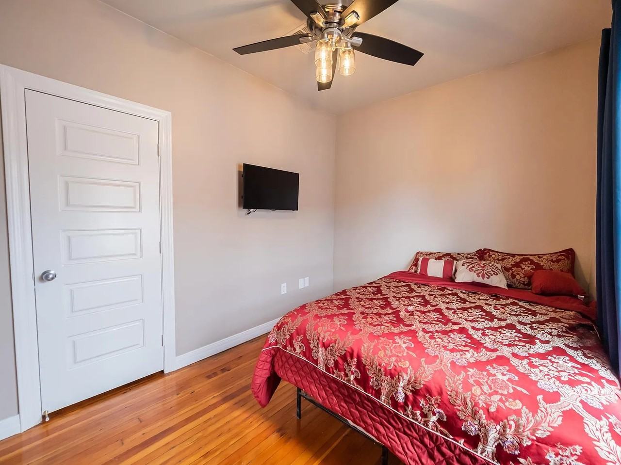 2521 N 11th St #1 - Photo 6 of 17