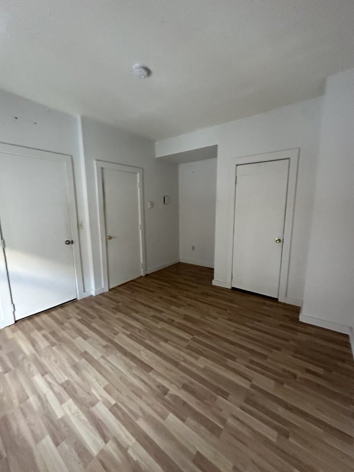 38 W Broad St - Photo 7 of 9