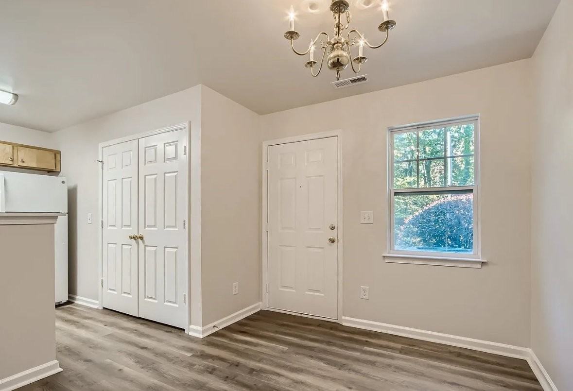 307 Drury Dr - Photo 3 of 6