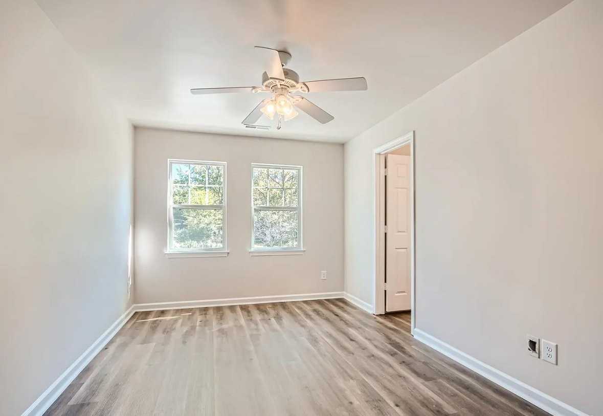 307 Drury Dr - Photo 5 of 6