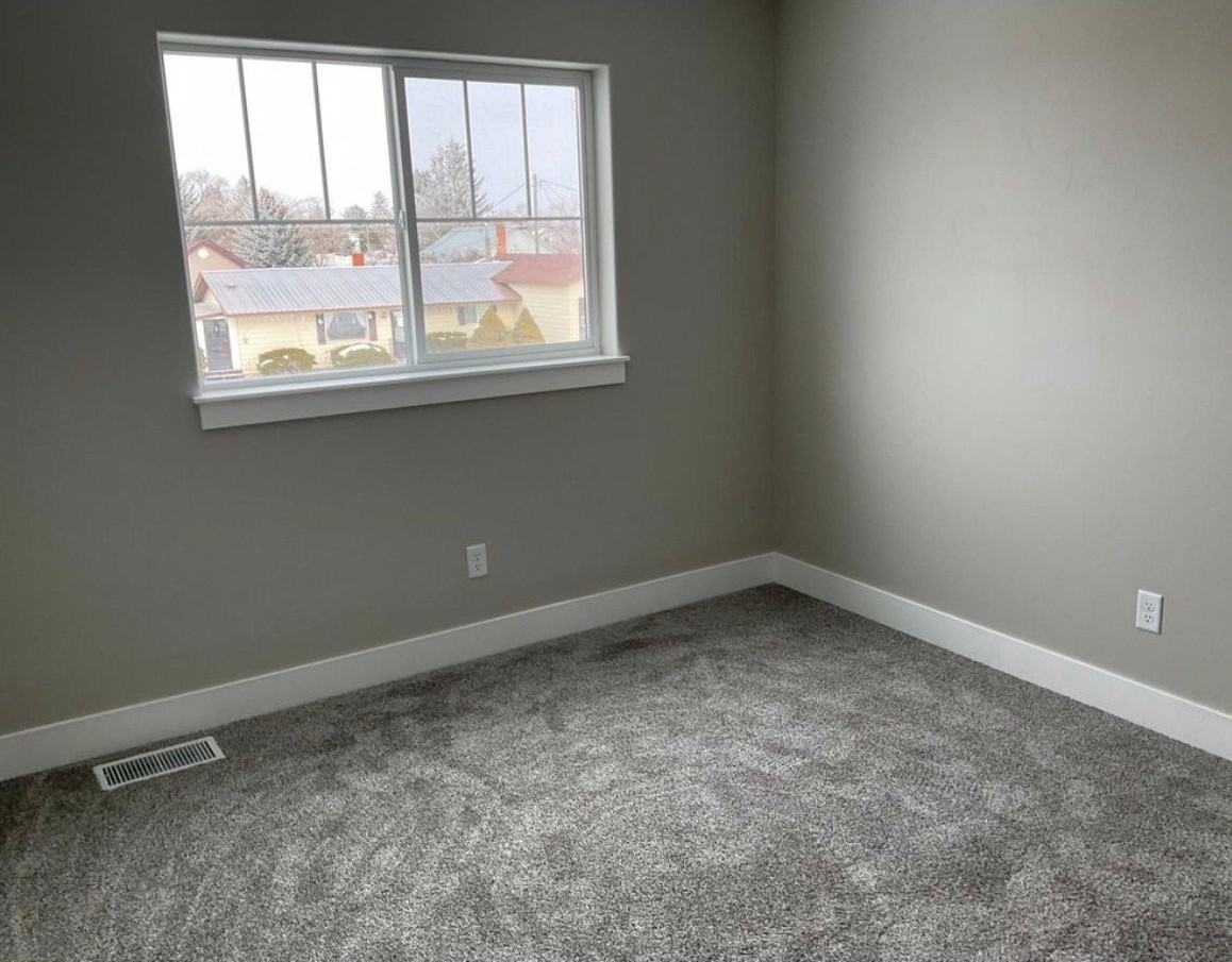 3538 E 107 N - Photo 7 of 10