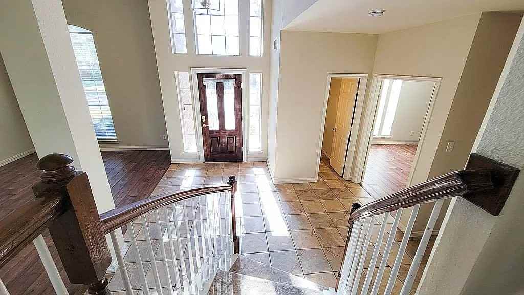 3109 Congress Ave - Photo 4 of 11