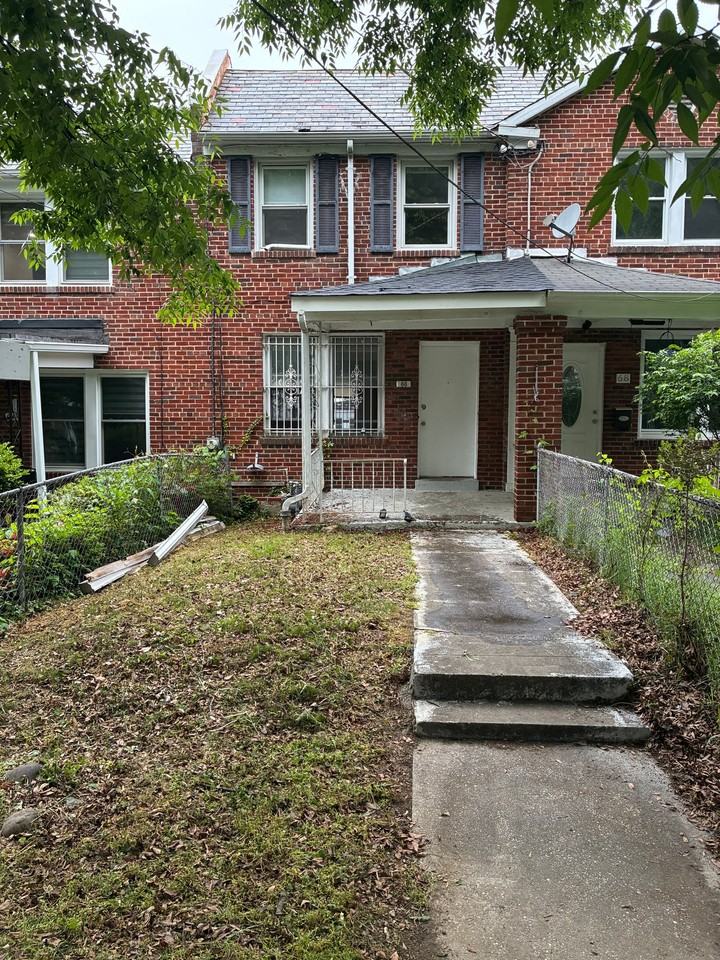 66 Allison St Ne - Photo 4 of 8