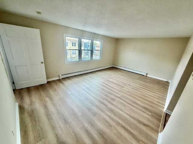 114 Waldorf Avenue - Photo 2 of 9